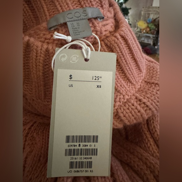 COS Peachy Pink Cable Knit Wool Sweater NWT XS -S π π§Ά - Picture 8 of 8